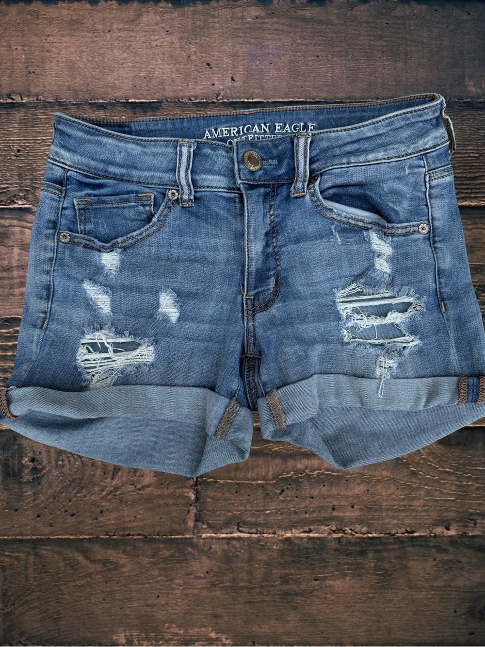 American Eagle Midi Denim Shorts Womens 6 Super Super Stretch Distressed Cuffed